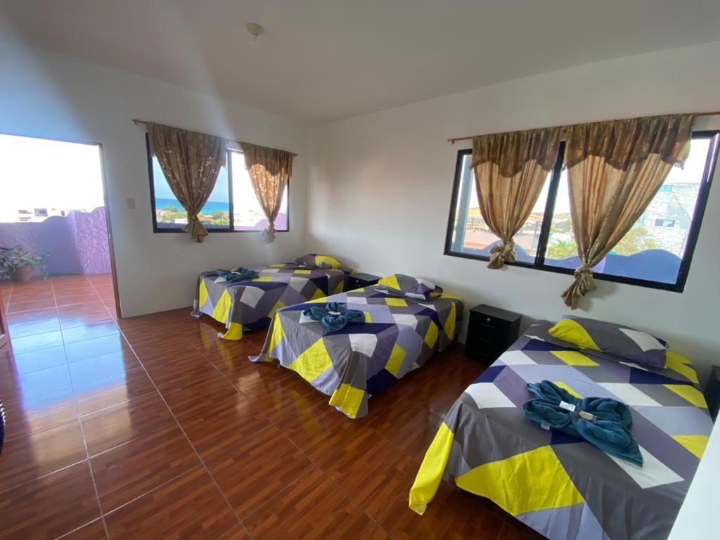 La Casa De Jeimy Hotell Puerto Baquerizo Moreno Exteriör bild